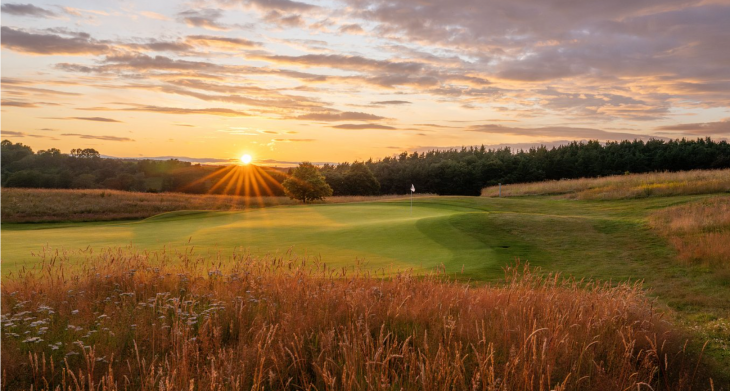 | Foto: https://www.tripadvisor.com/Attraction_Review-g315999-d208906-Reviews-SCHLOSS_Roxburghe_Golf_Course-Kelso_Scottish_Borders_Scotland.html#/media/208906/?type=ALL_INCLUDING_RESTRICTED&albumid=-160&category=-160